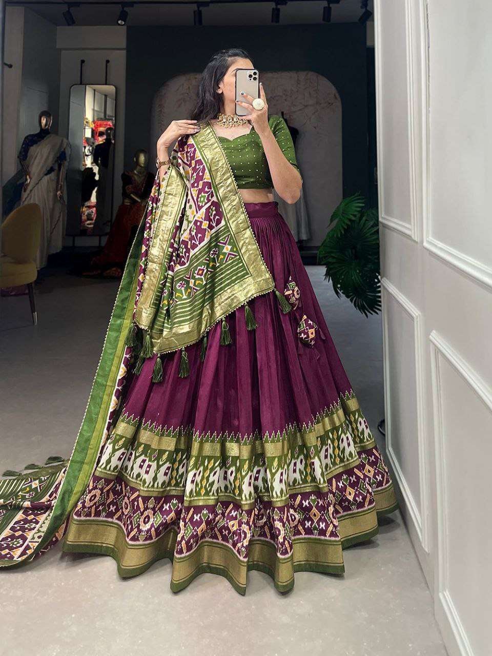 0BnT9g.jpg Women's Tussar Silk Patola Print Lehenga Choli Dupatta Set - Image 3