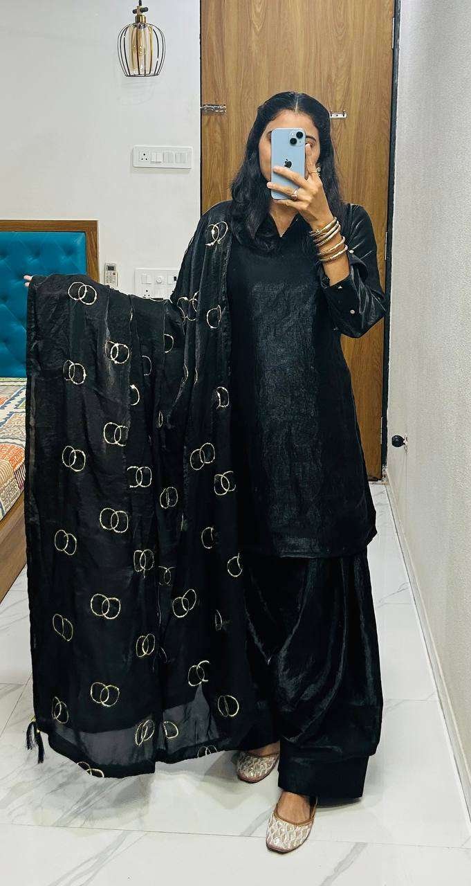 FwNz7G.jpg Women's Fendi Silk Solid Muslim Straight Kurti With Pant and Dupatta set - Image 4