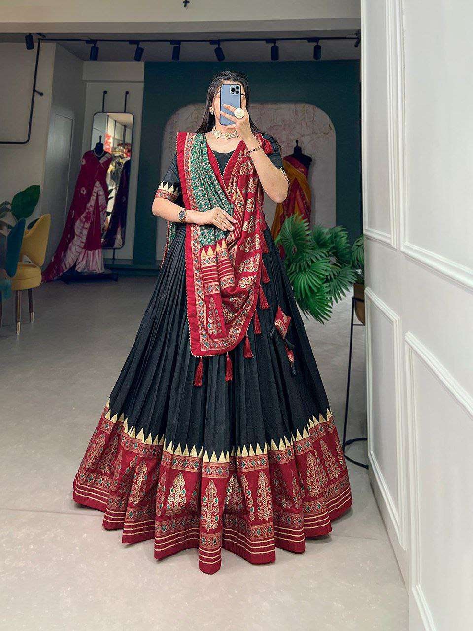 H77NeP.jpg Women's Stitched Ethnic Lehenga Choli with Zari Border and Contrast Dupatta - Image 2