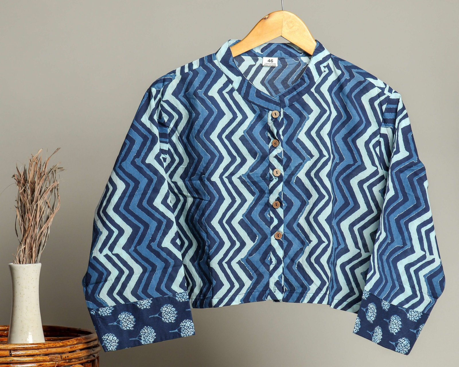 J2ThoY-scaled-1.jpg Handmade Cotton Shirt for Women ? Black & Grey Zigzag Print Button-Down Top with Full Sleeves