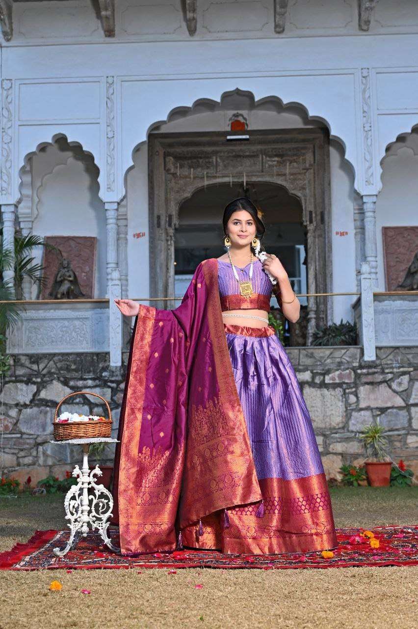 O8IPq5.jpg Women's Tussar Silk Patola Print Lehenga Choli Dupatta Set - Image 7