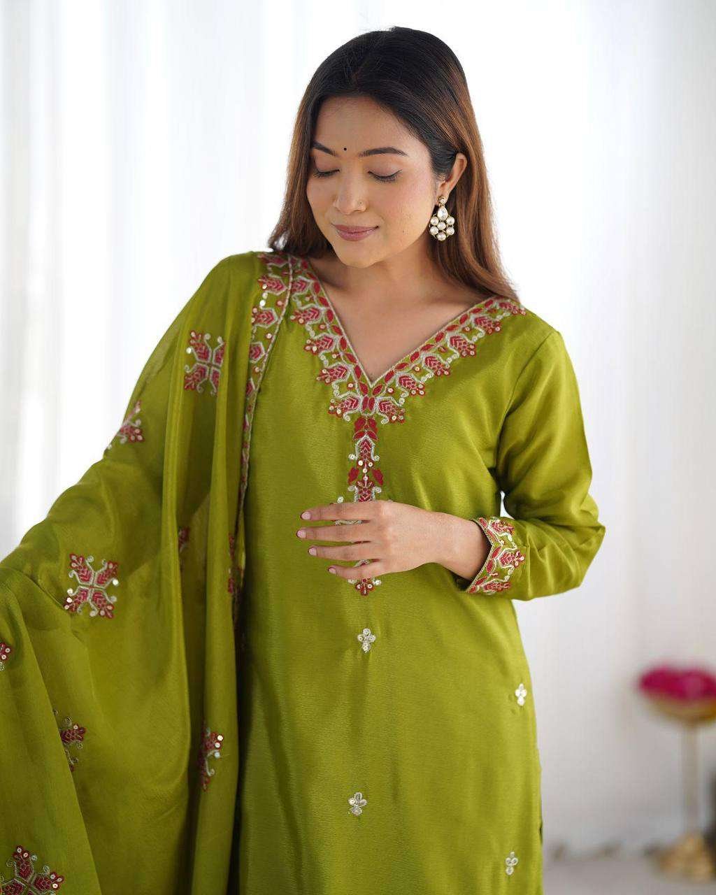 USfDqe.jpg Women's Chinnon Silk Embroidery Sequence Work and Lace Work Straight Kurti With Pant and Dupatta