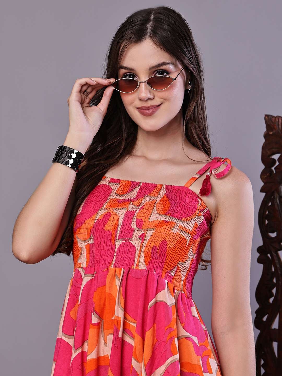 wmnb3T.jpg Women's Orange & Pink Printed Cotton Handkerchief Hem Dress Midi Dresses - Image 4